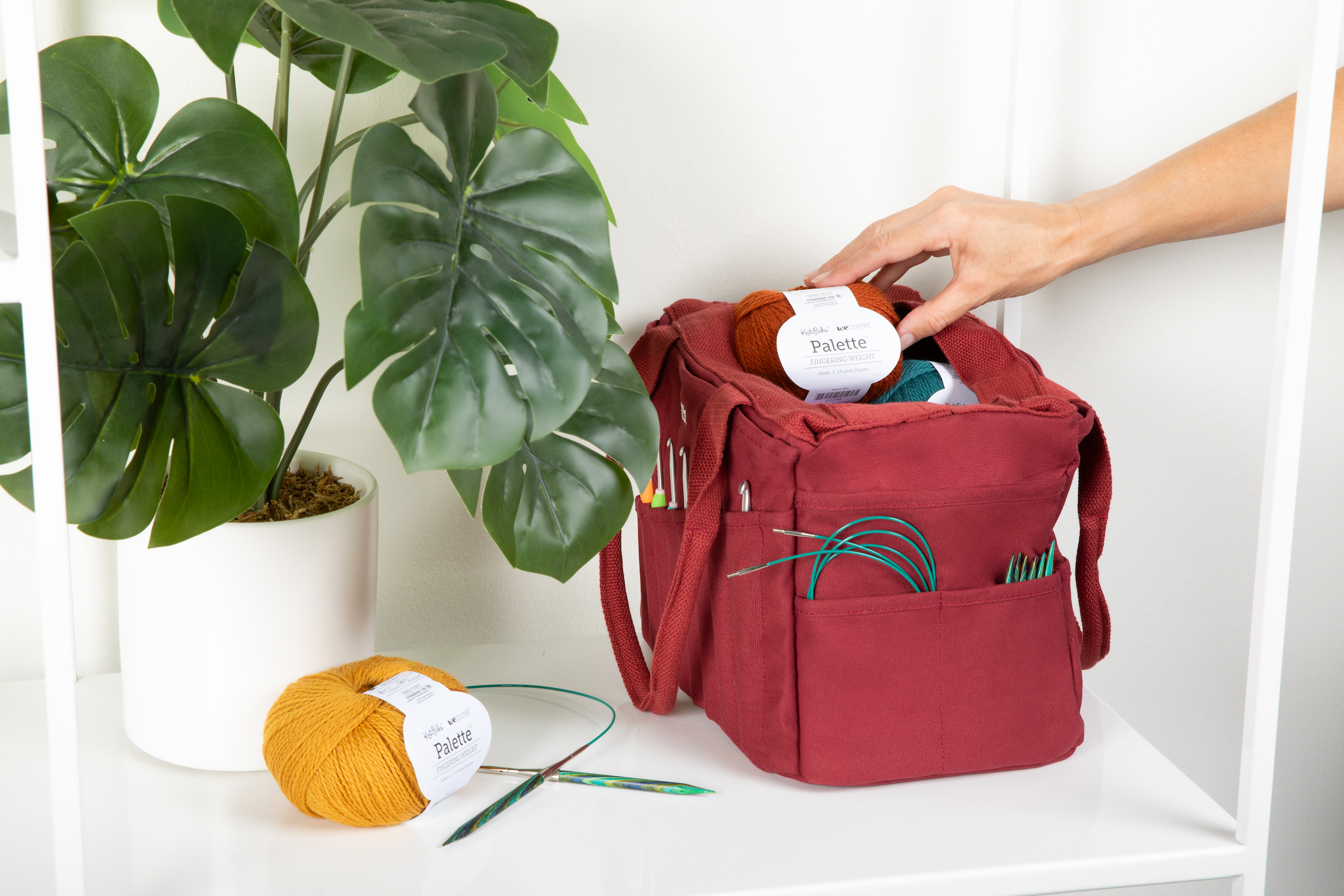 Soolla Studio Artist Bag – Sangria