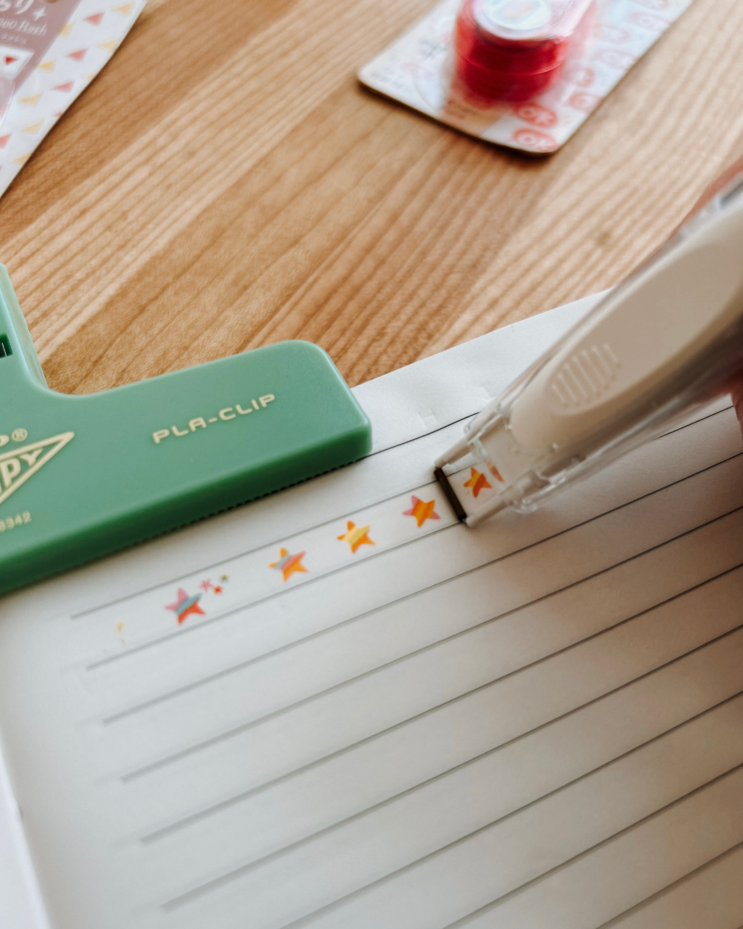 PLUS Deco Tape Pen-style