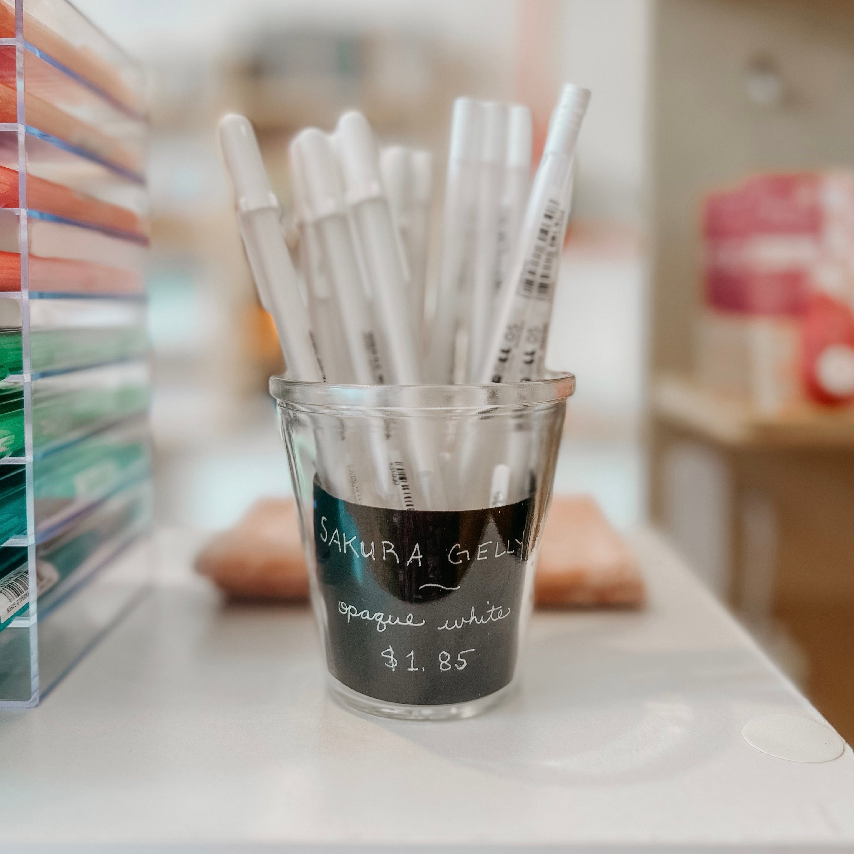 Sakura Gelly Roll Opaque White Pen - Fine Tip