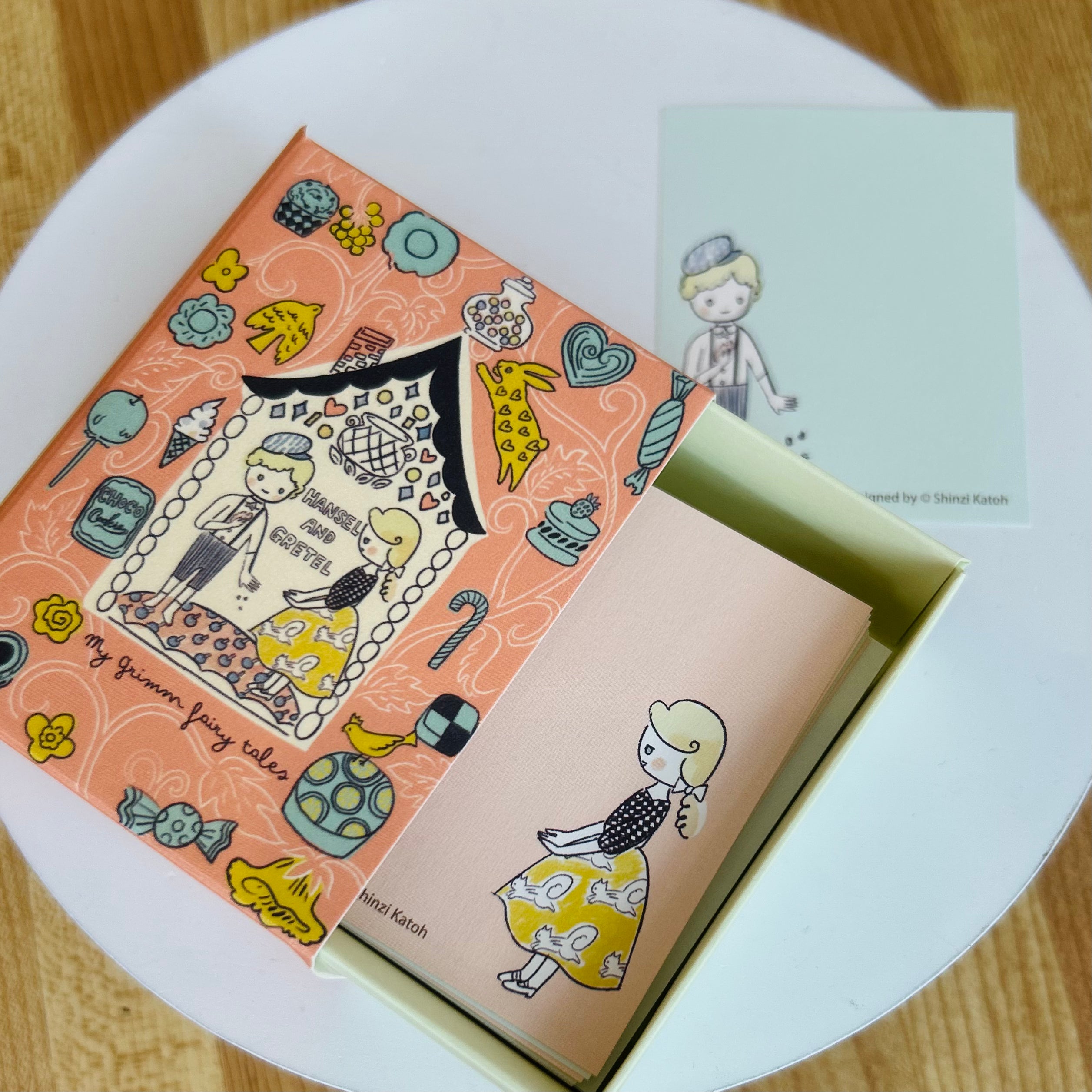 Kinose Hansel and Gretal Memo Pad in Book-Style Case
