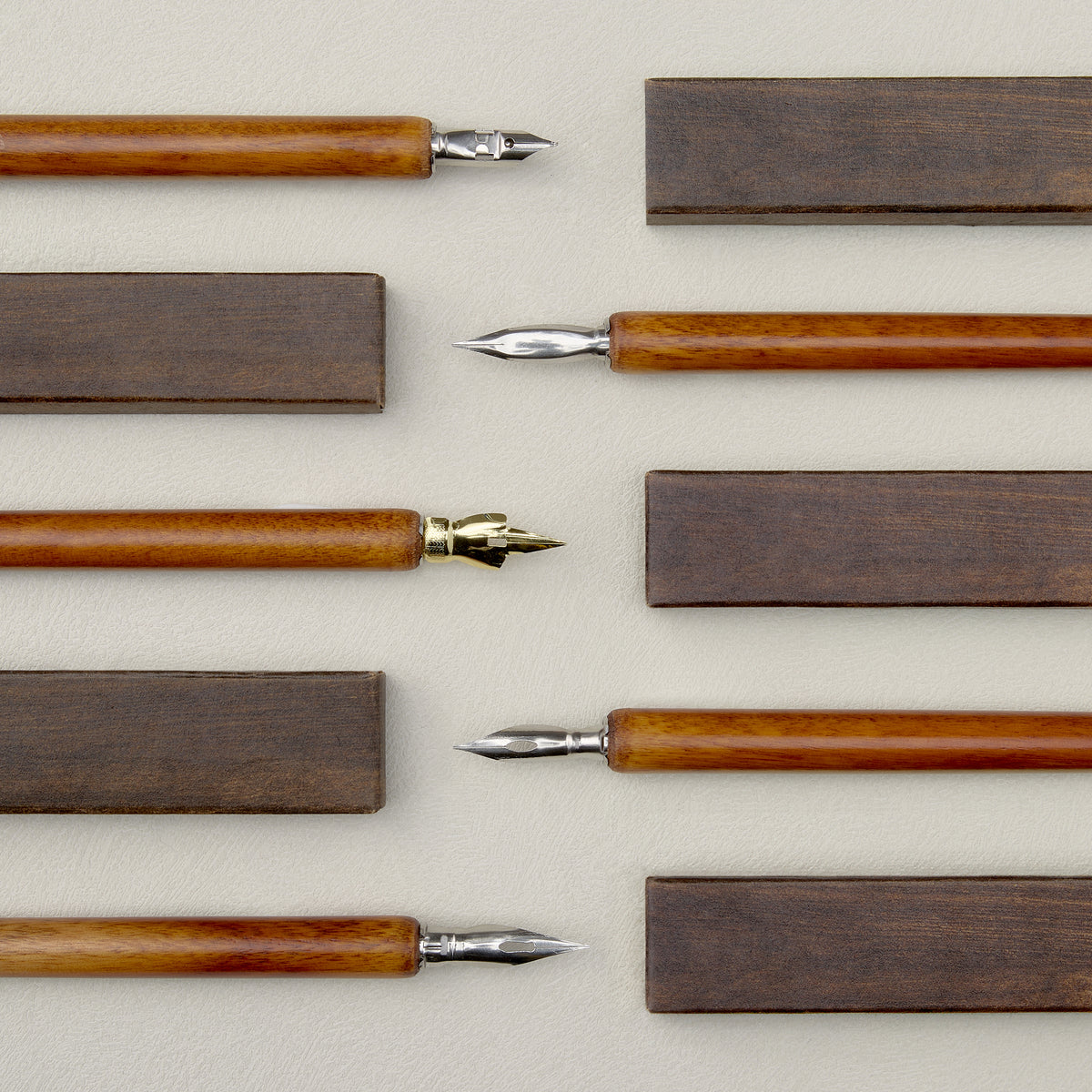 Wearingeul Wood Dip Pen Holder