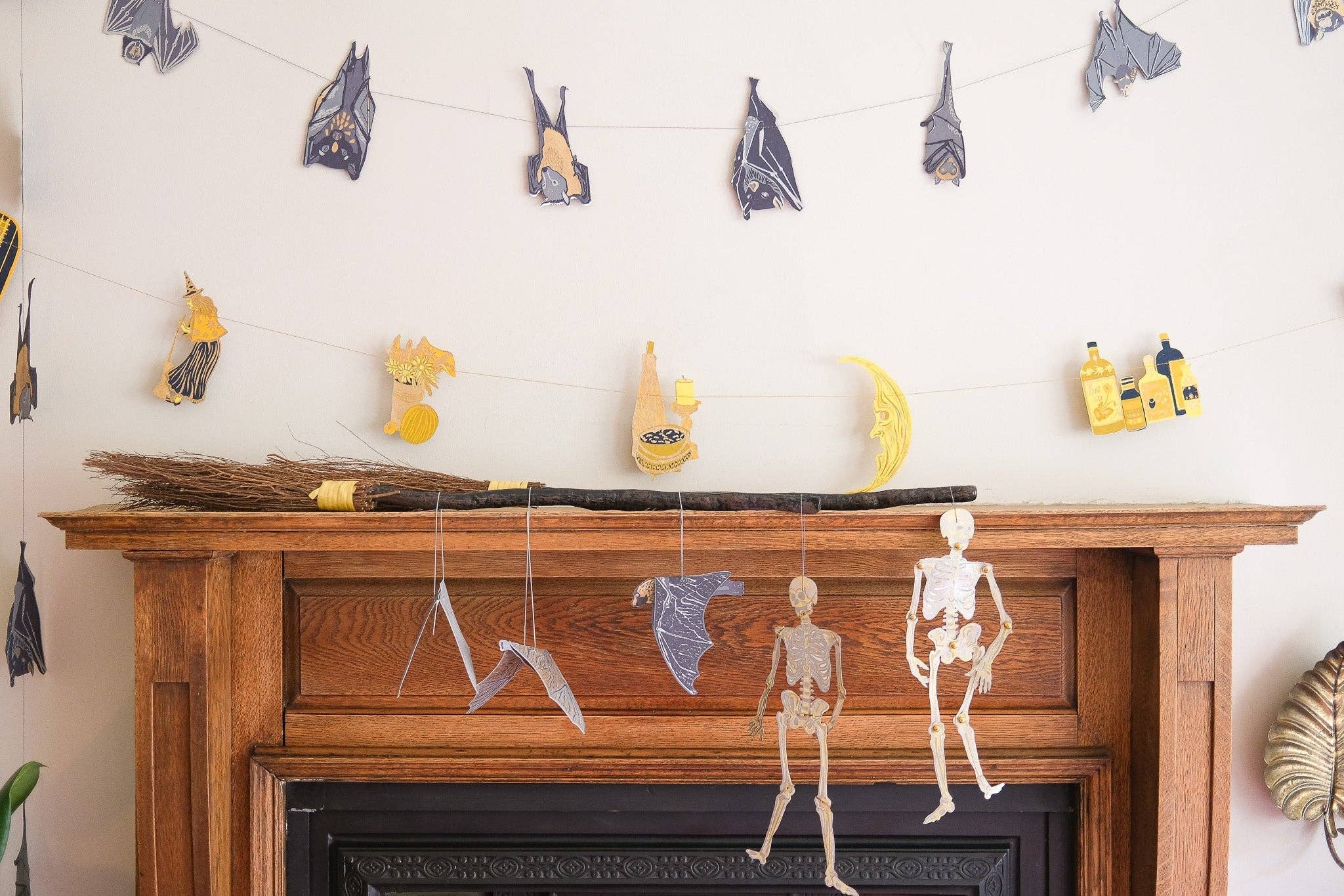 Dancing Skeletons – Paper Ornaments (East End Press)