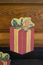Traditional Christmas – Sewn Garland (East End Press)