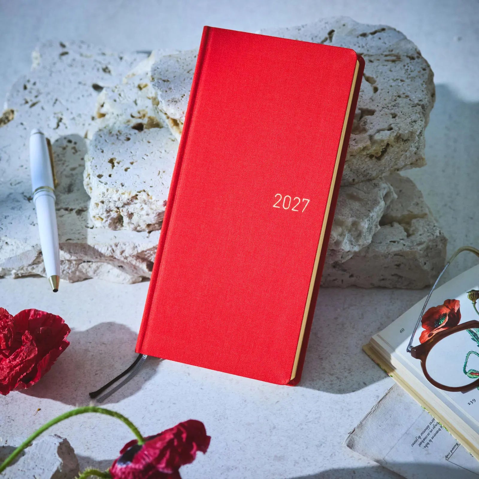 Hobonichi Techo 2027 Weeks Colors – Poppy Red